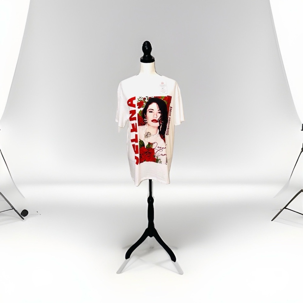 NWT Selena Quintanilla Amor Prohibido T-Shirt Size L  Women’s  Graphic Tee